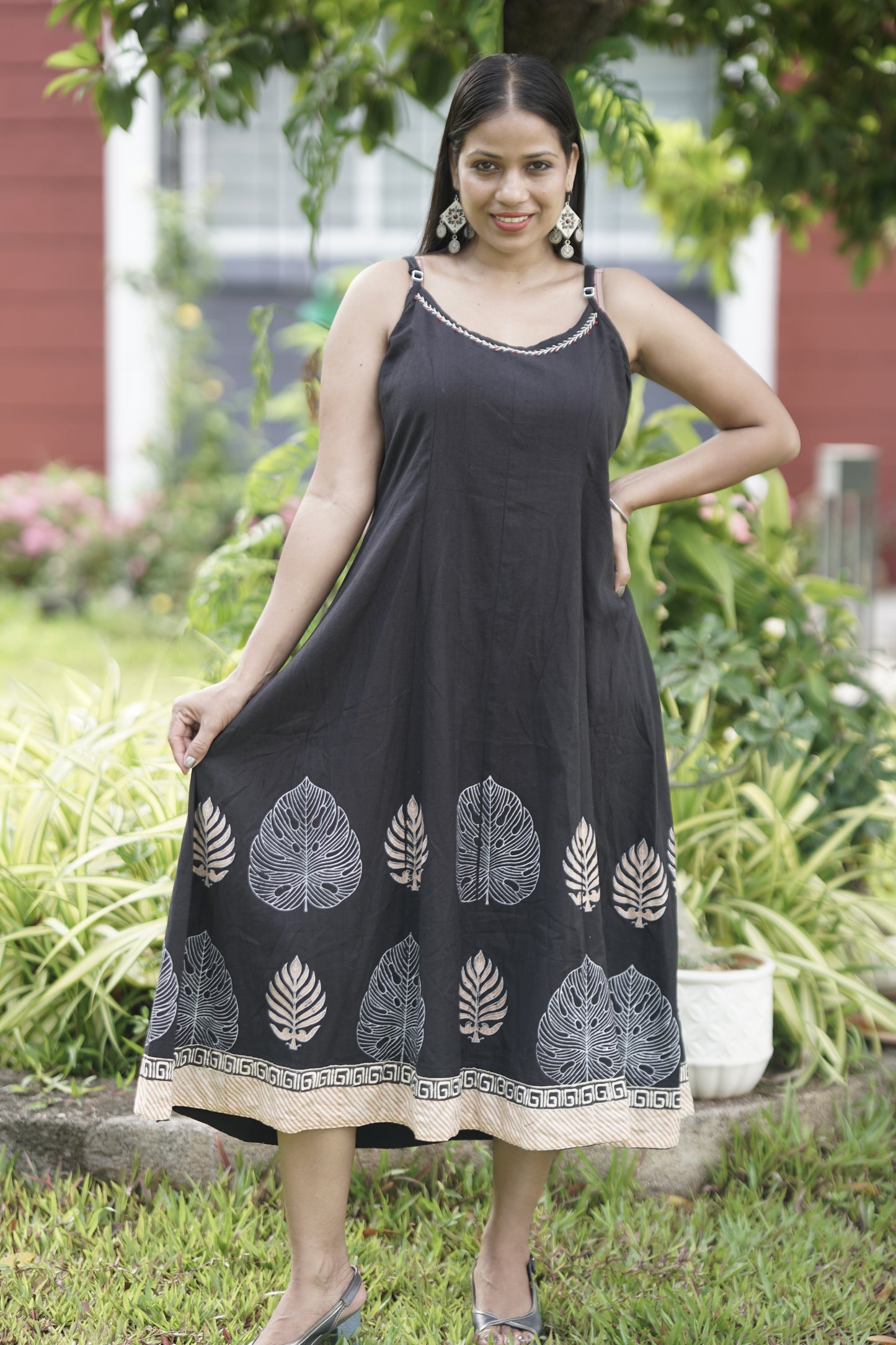 Midnight Bloom Flex Dress - Black