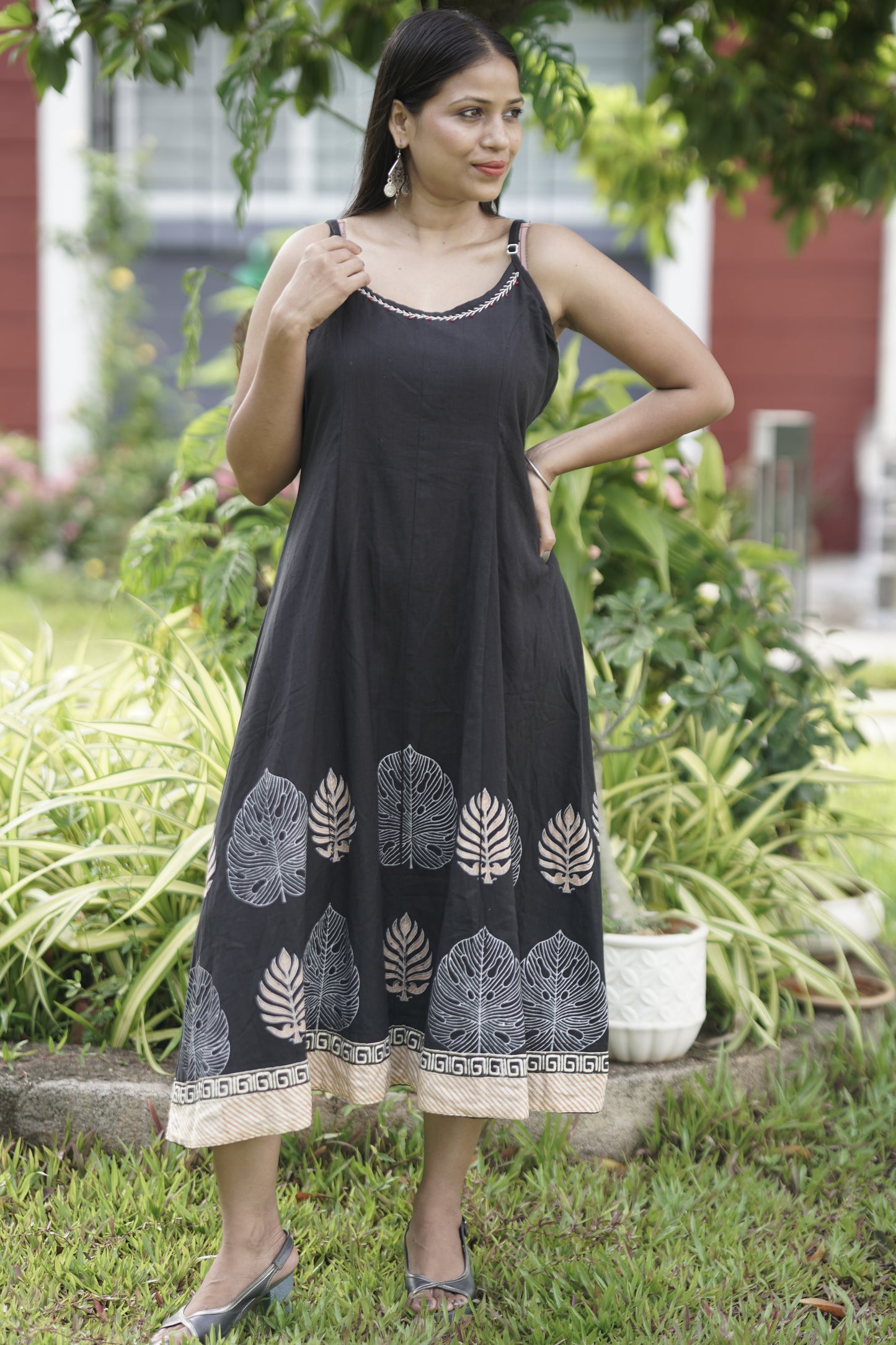 Midnight Bloom Flex Dress - Black