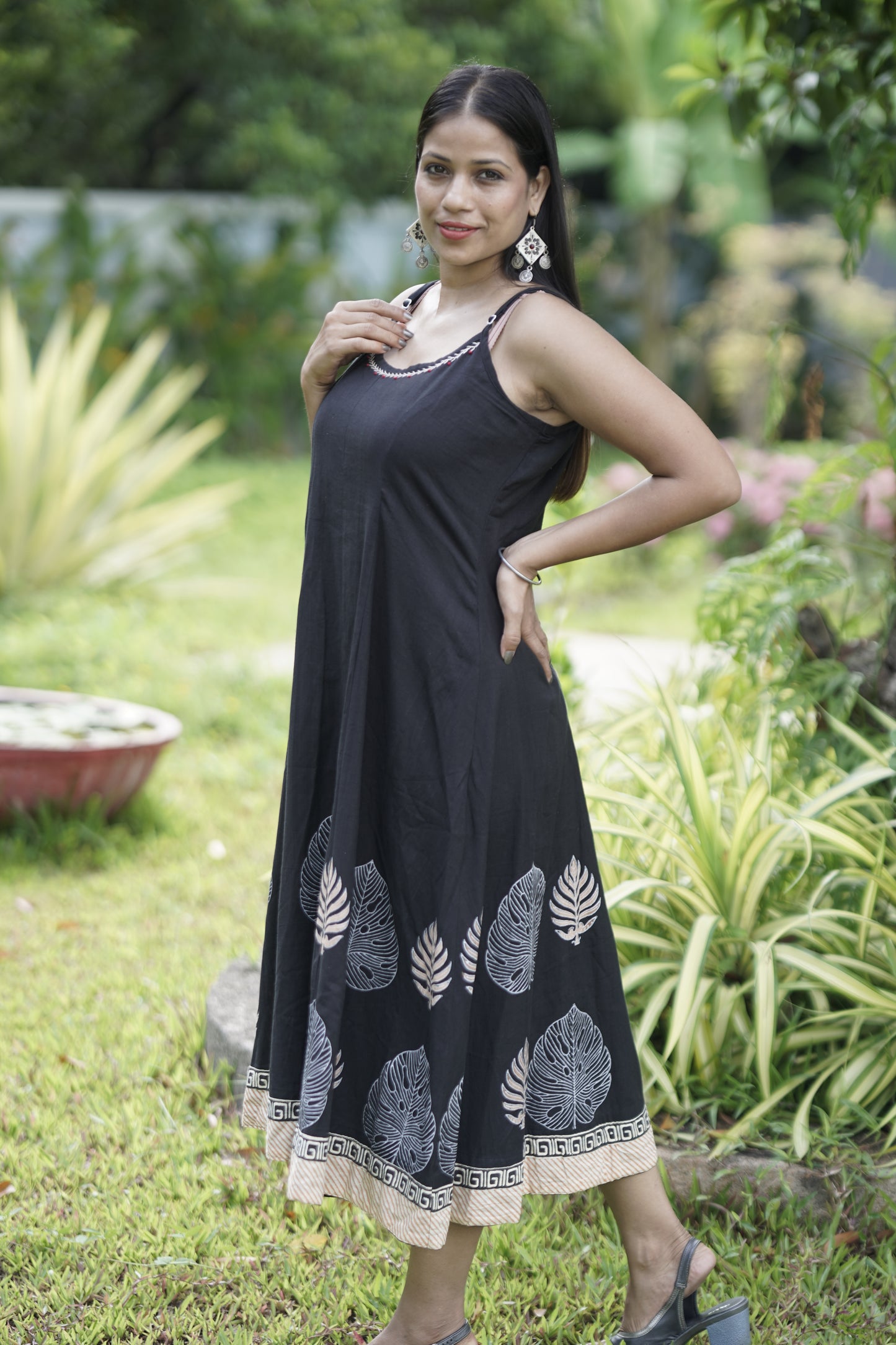 Midnight Bloom Flex Dress - Black