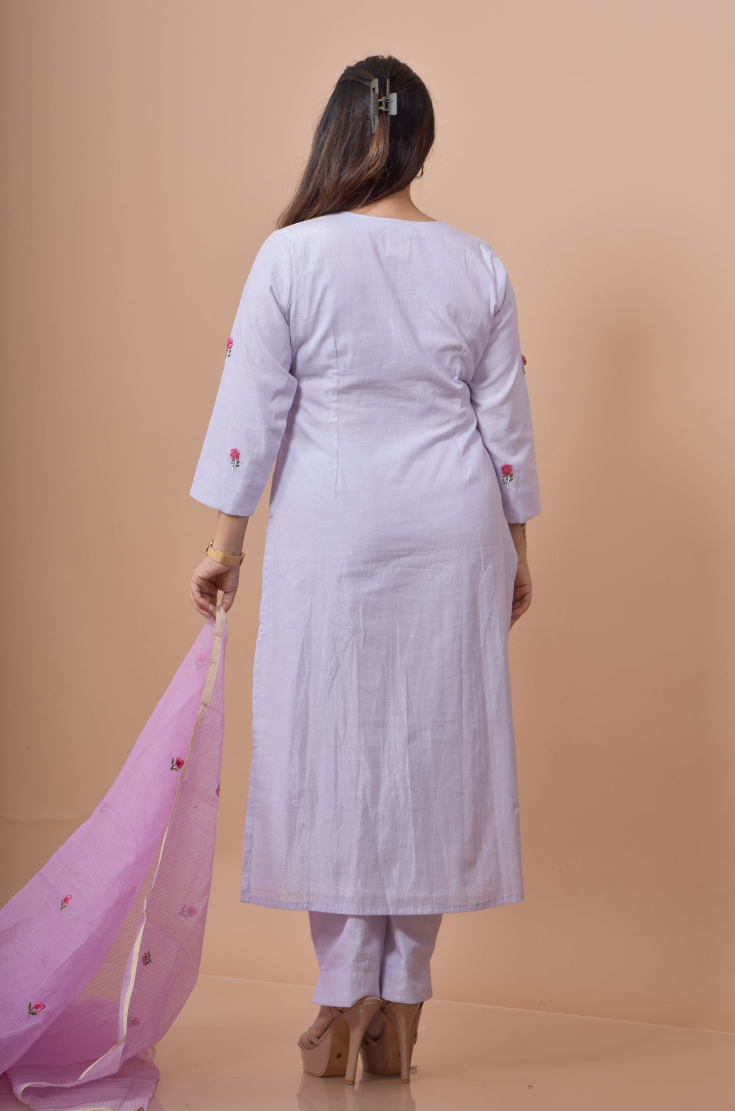 Challa Wala Embroidered Kurta Pant Set- Lilac