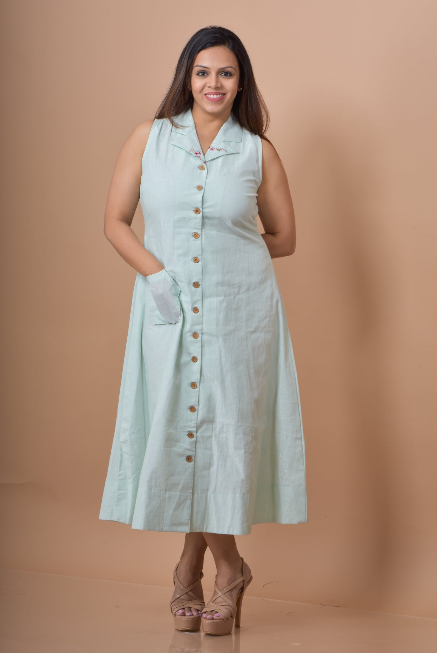 Blazer Collar Dress- Pista