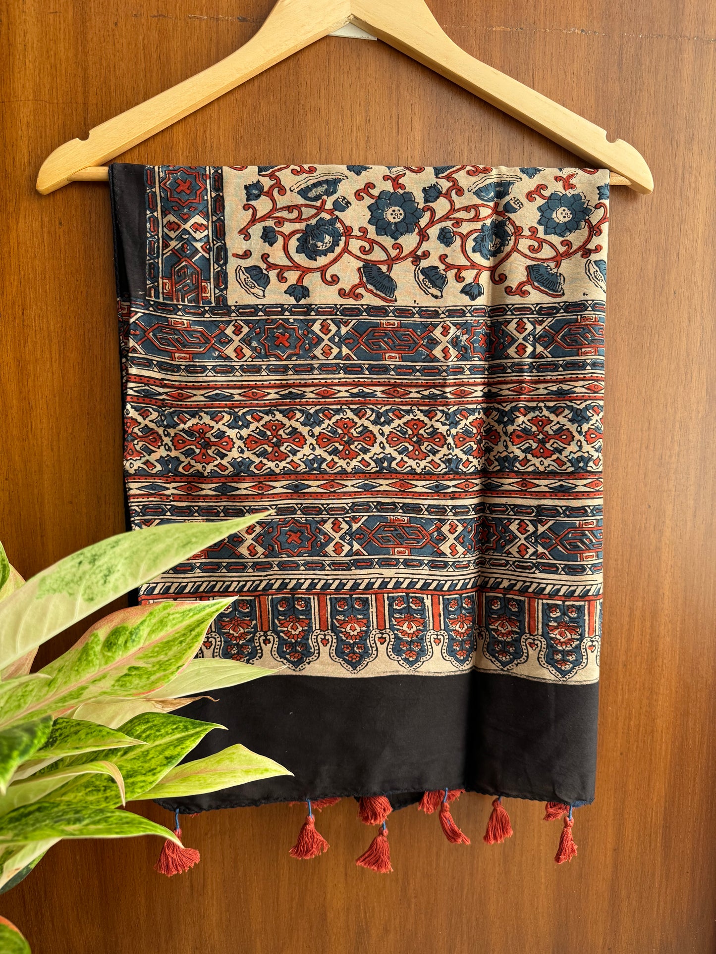 Offwhite Ajrakh floral Chanderi Stole