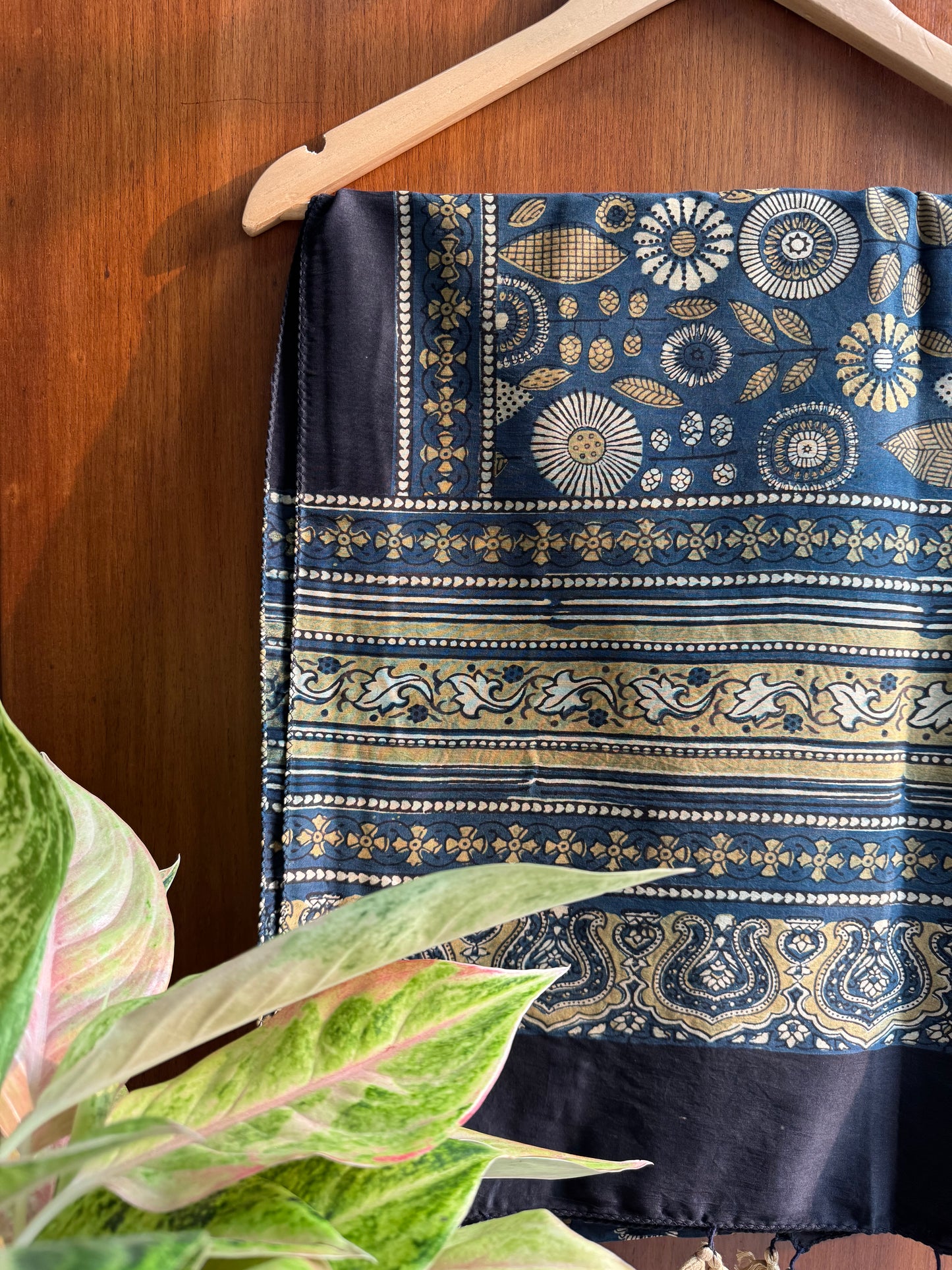 Indigo Ajrakh Floral Chanderi stole