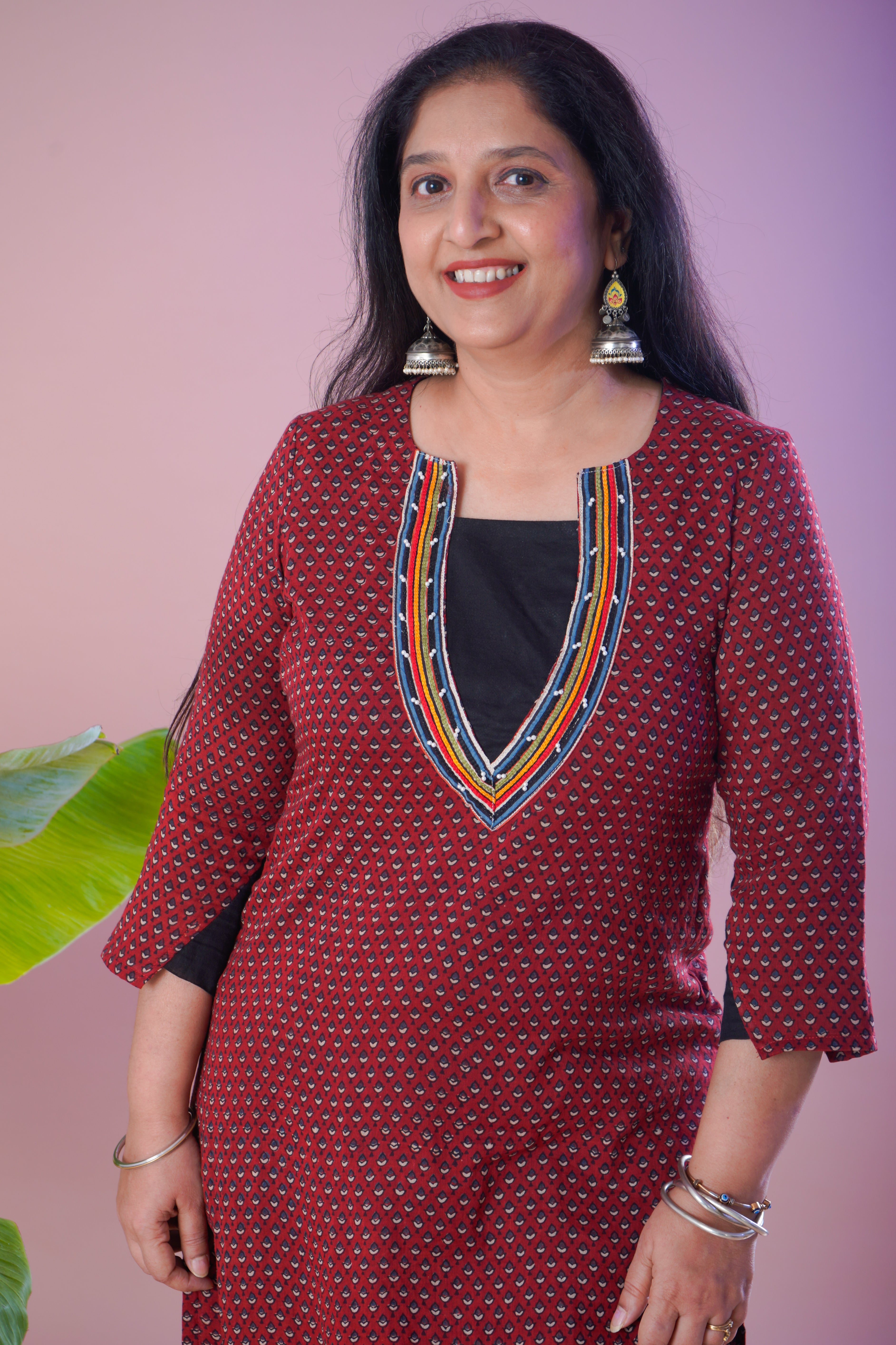 Ajrakh Mulmul Deep Neck Embroidred Kurta