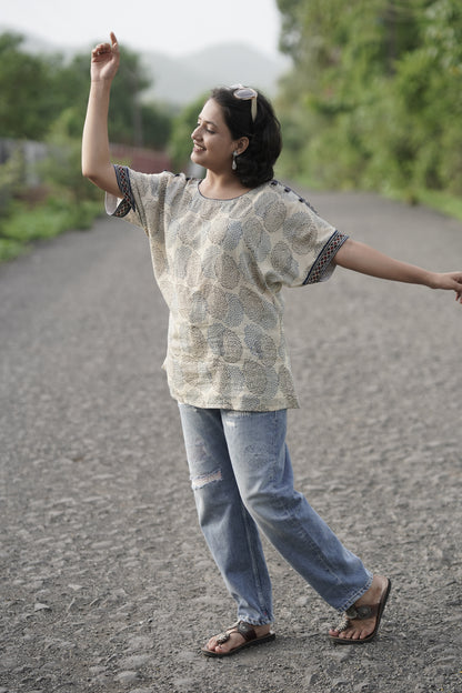 Mulmul loose short top