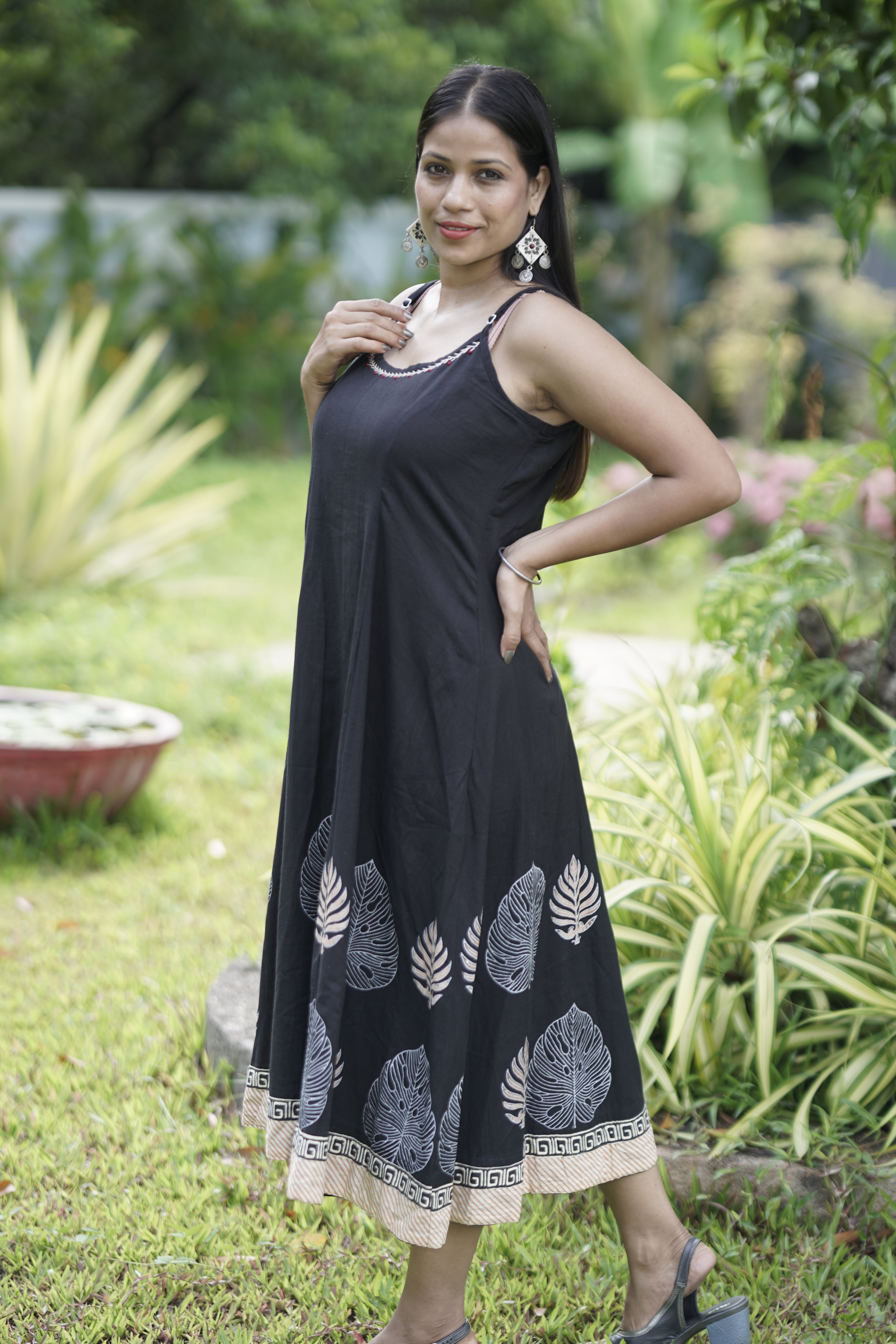 Midnight Bloom Flex Dress - Black