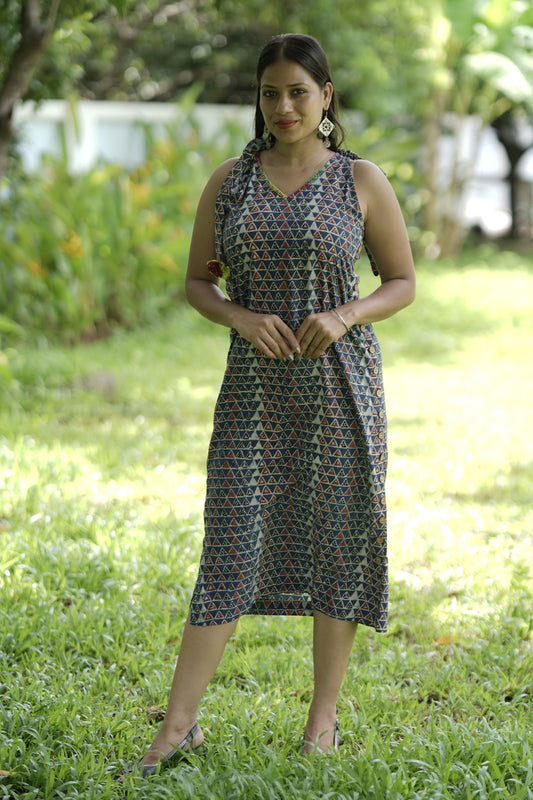 Shoulder Tie-Up Knot Dress