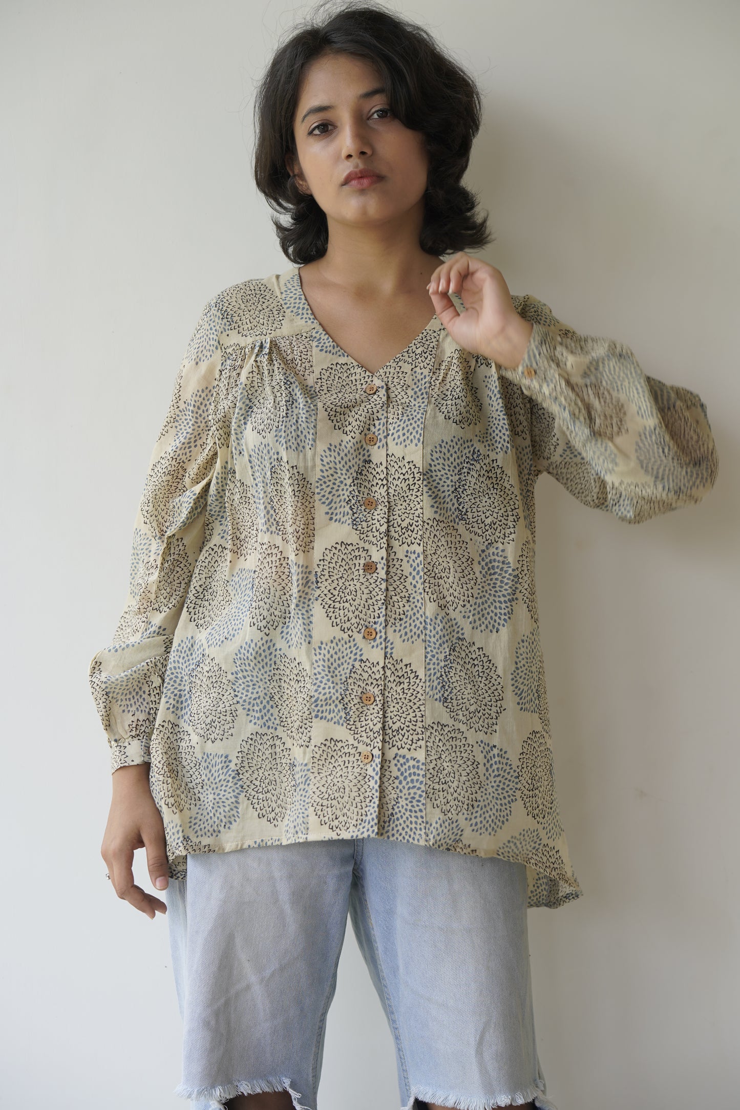 Mulmul Shirt Short top - White