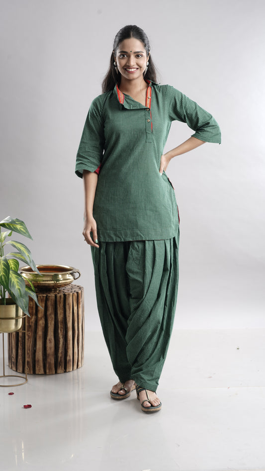 Hariyali Comfort" Handloom Cotton Patiala Set