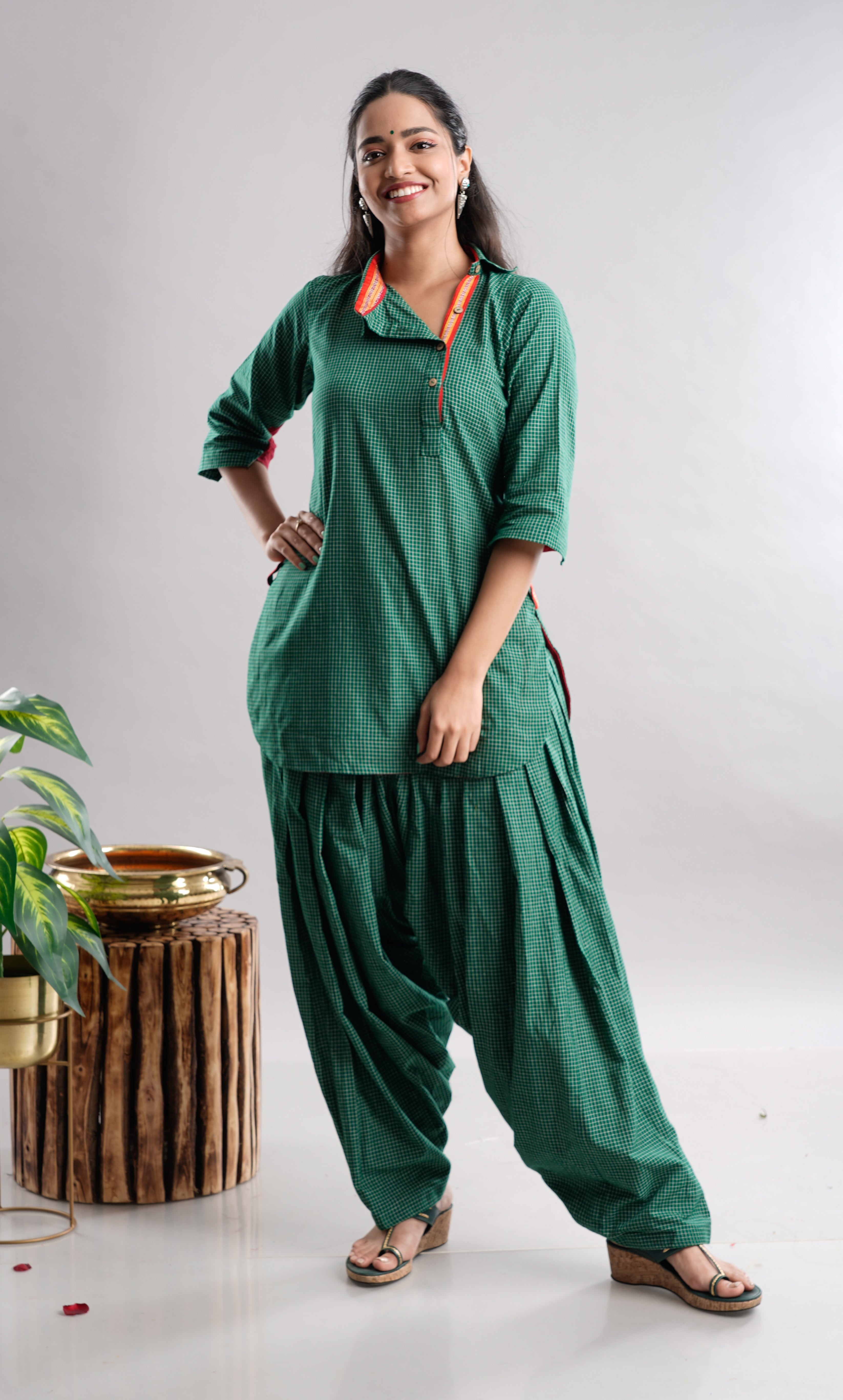 Hariyali Comfort" Handloom Cotton Patiala Set