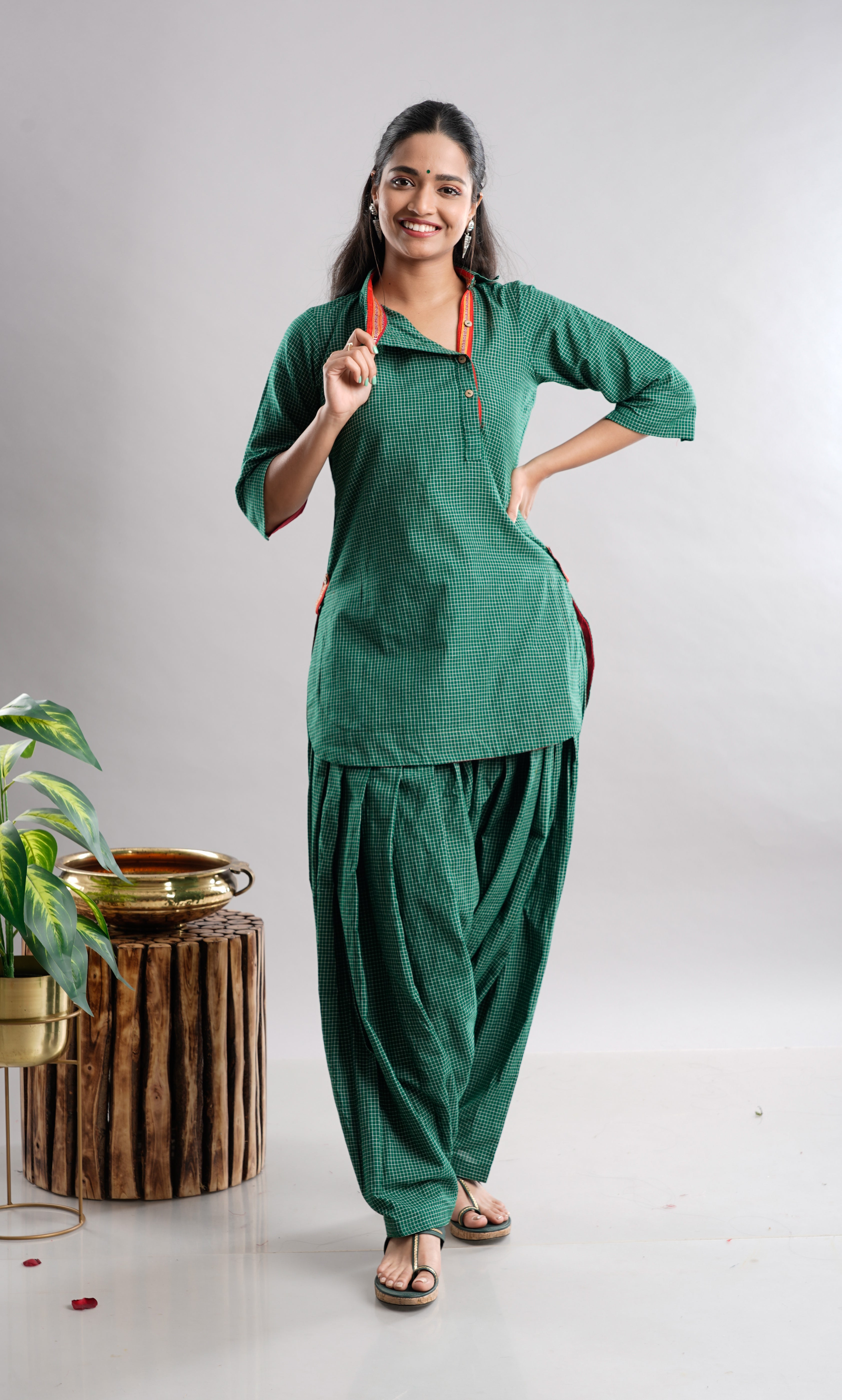 Hariyali Comfort" Handloom Cotton Patiala Set