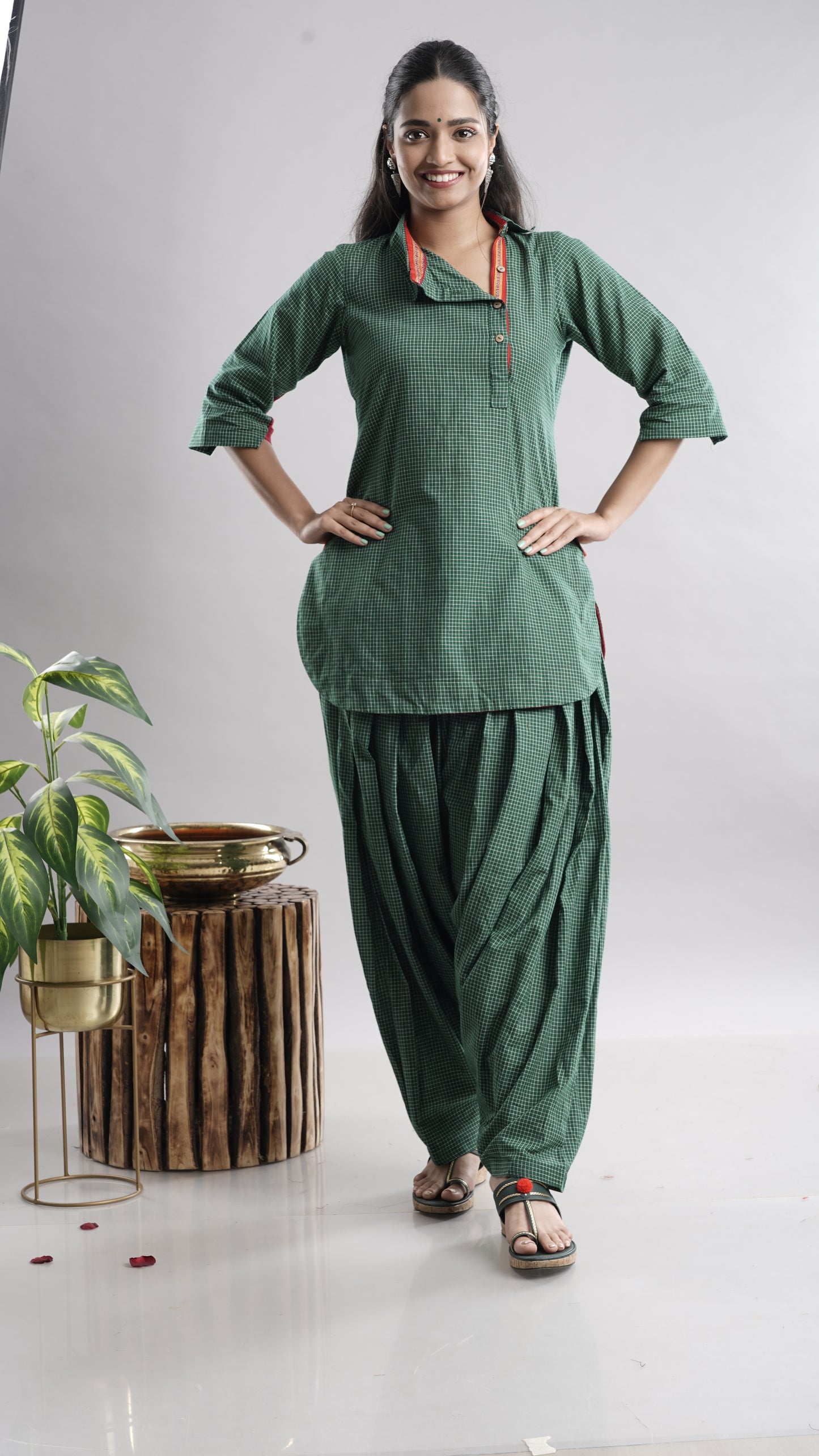 Hariyali Comfort" Handloom Cotton Patiala Set