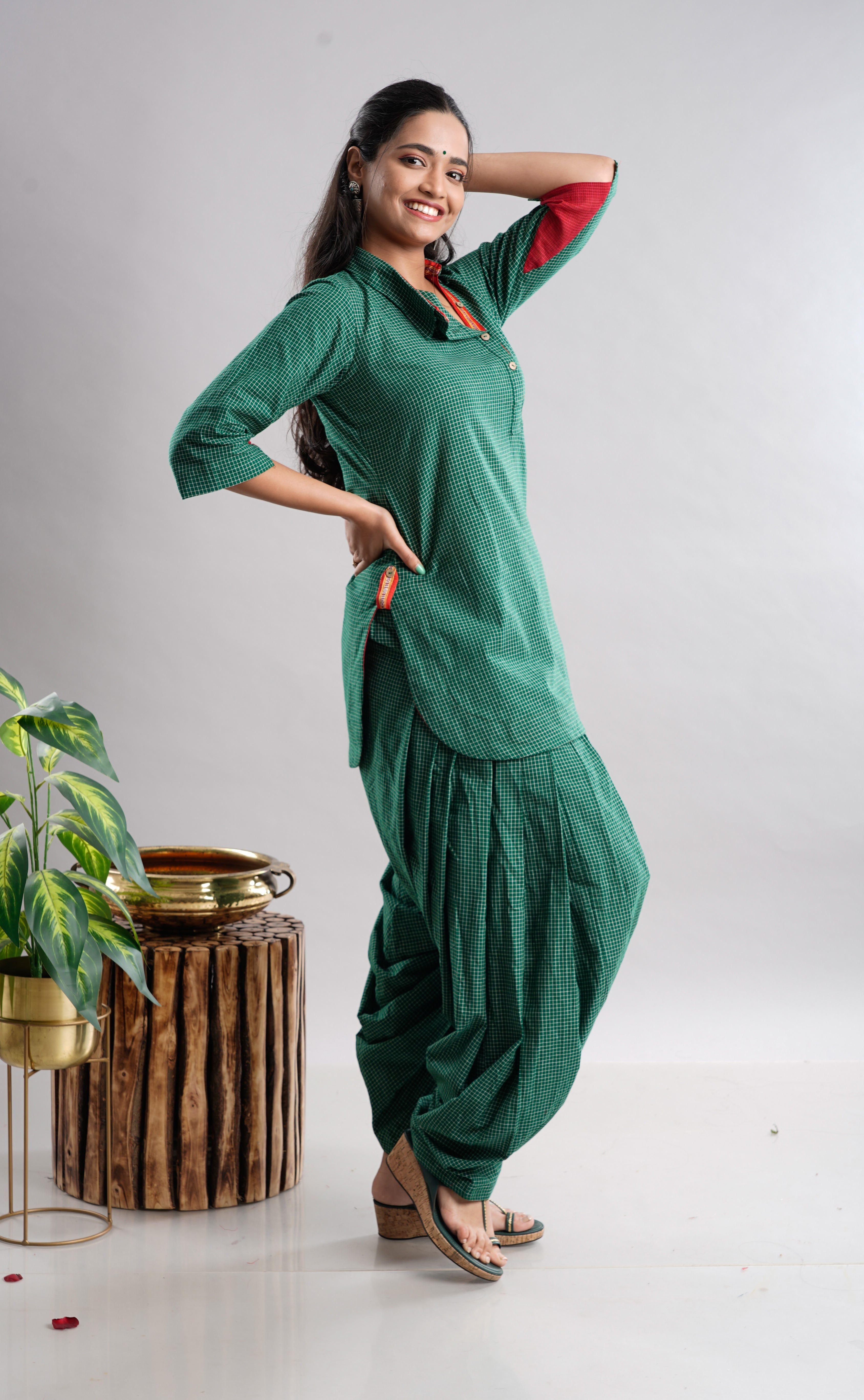 Hariyali Comfort" Handloom Cotton Patiala Set
