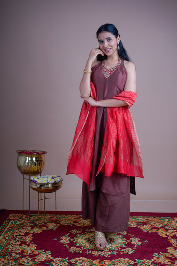 Brown Noor Kurta Pant Set with Crimson Dupatta