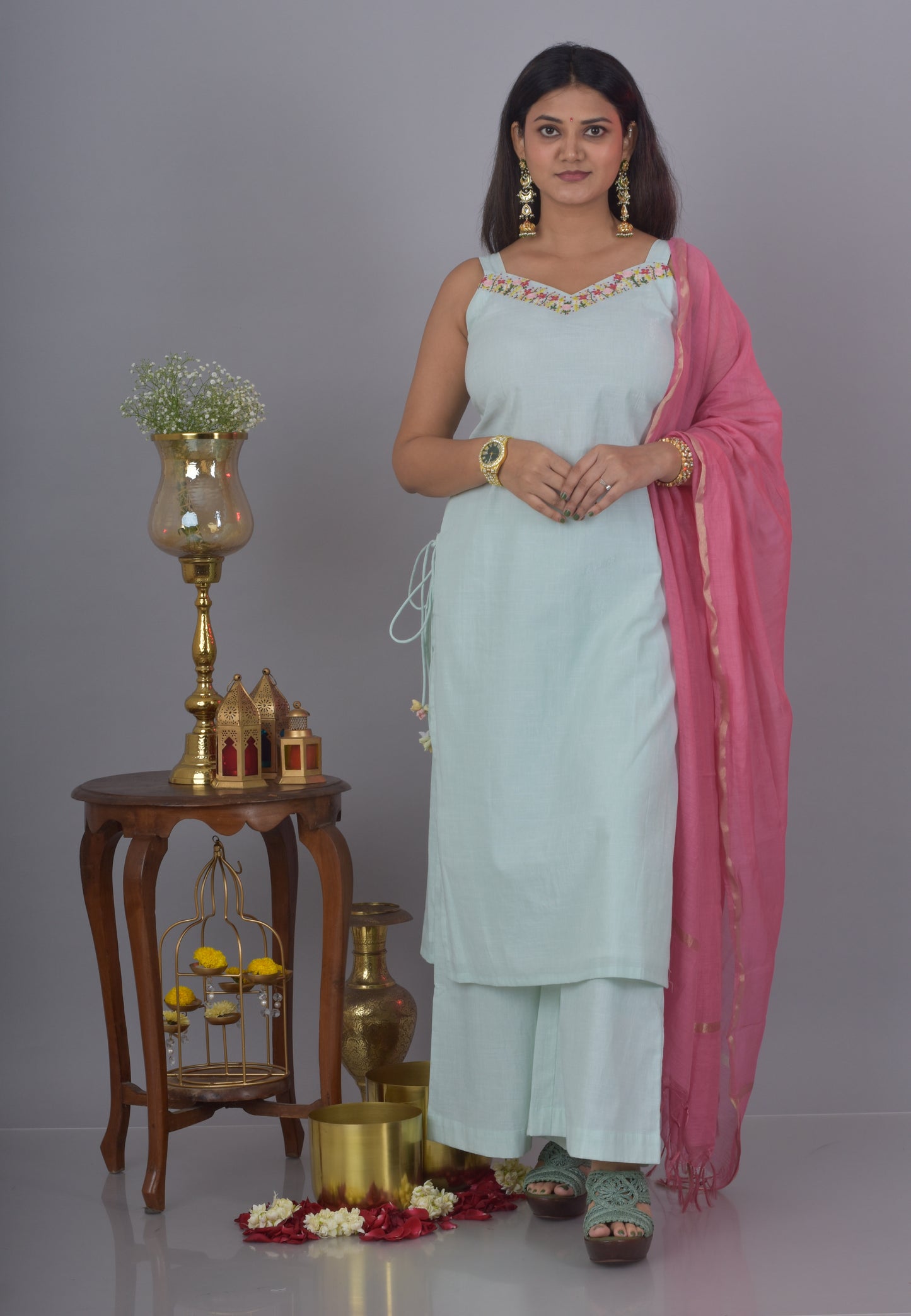 Flower Embroidered Kurta Pant set