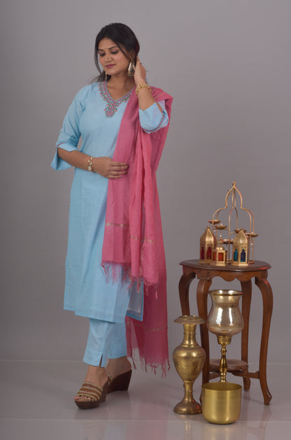 Rose Embroidered Kurta Pant Set