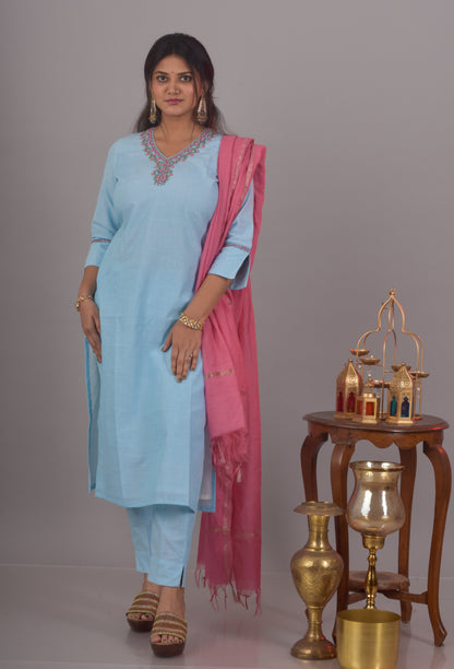 Rose Embroidered Kurta Pant Set