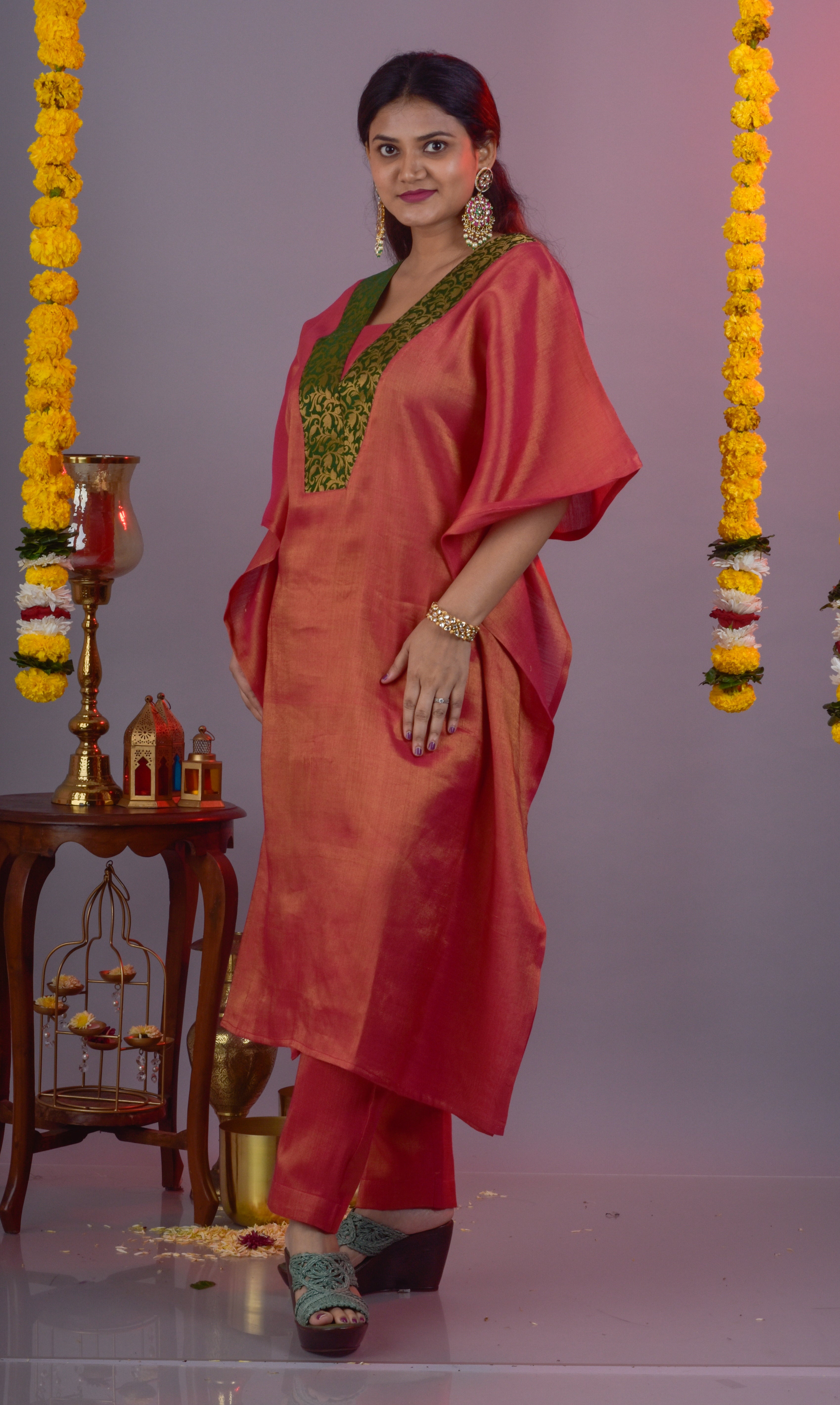 Kaftan and pant set (Pink)