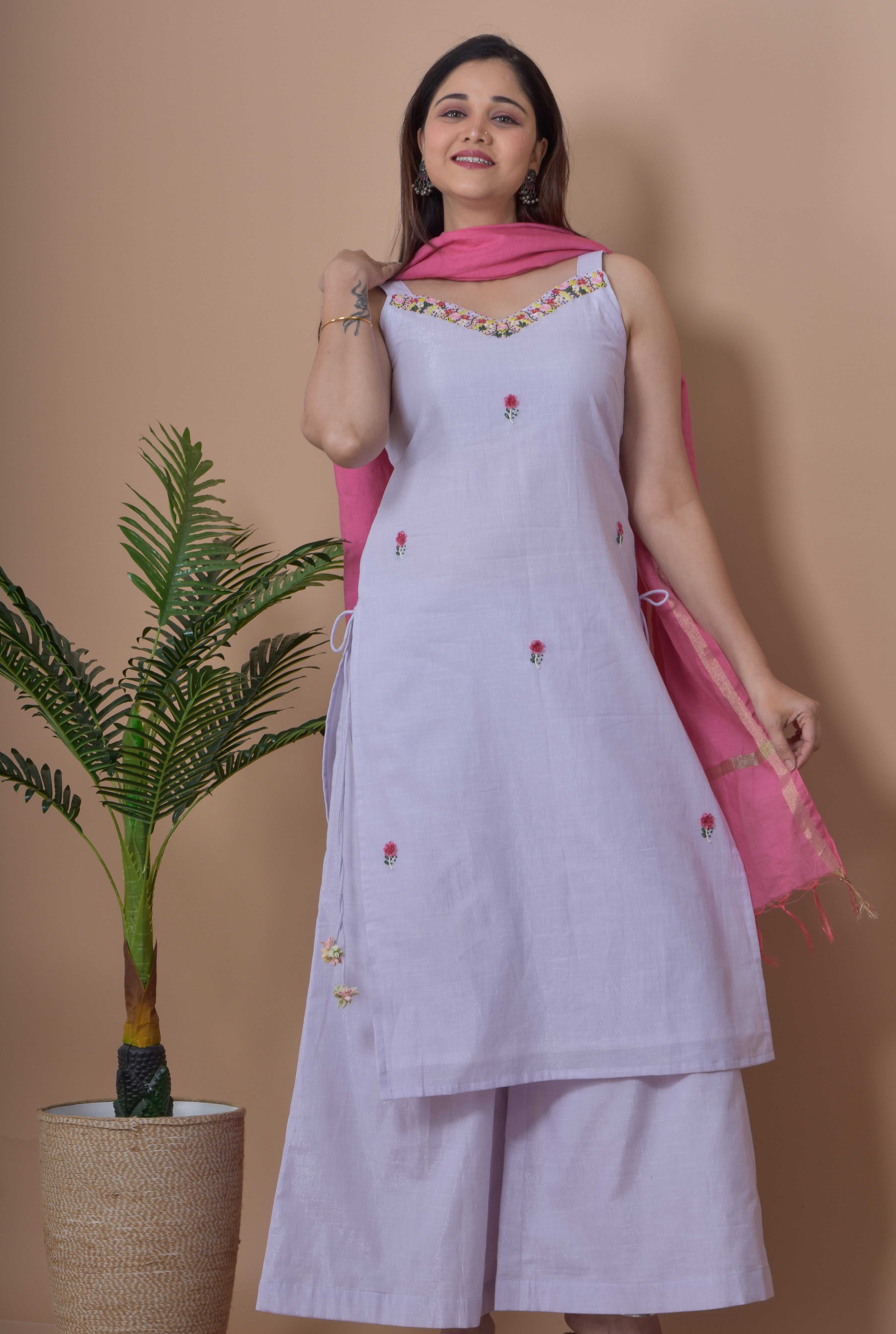 Flower Embroidered Kurta Pant set- Lilac