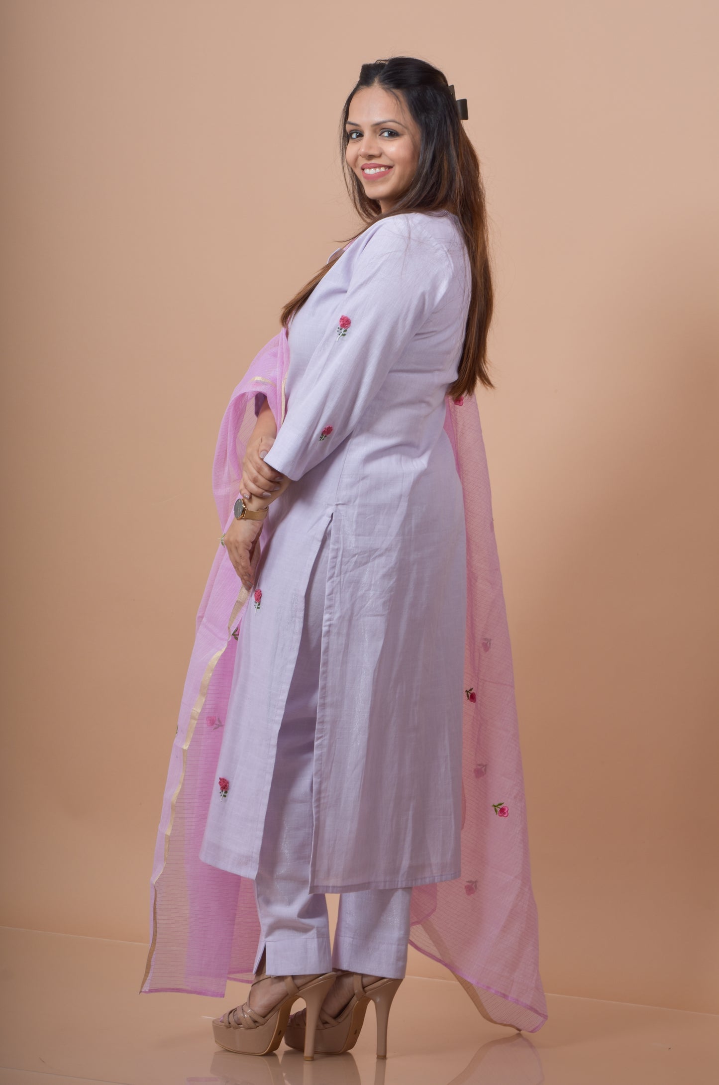 Challa Wala Embroidered Kurta Pant Set- Lilac