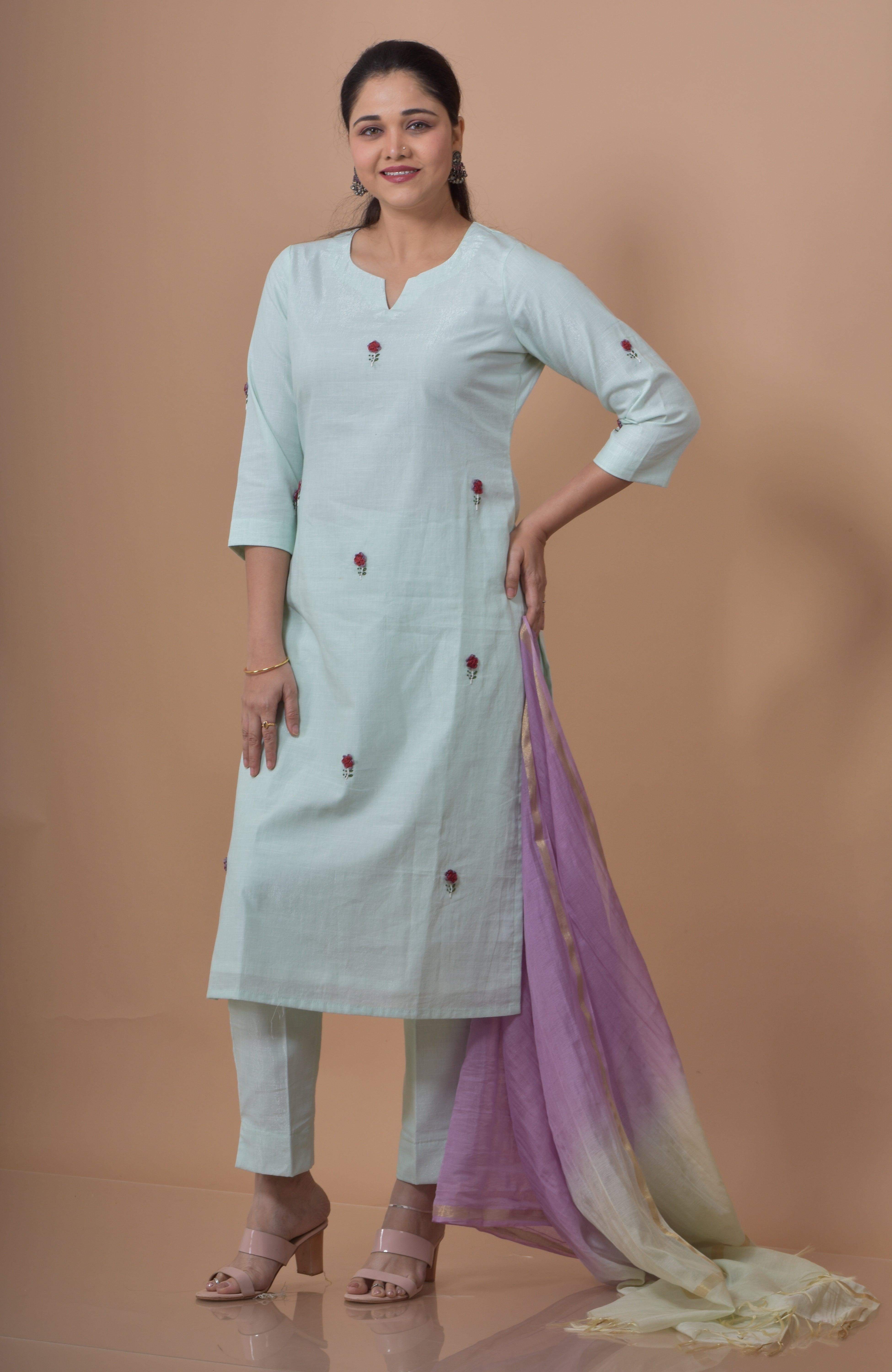 Challa Wala Embroidered Kurta Pant Set- Pista