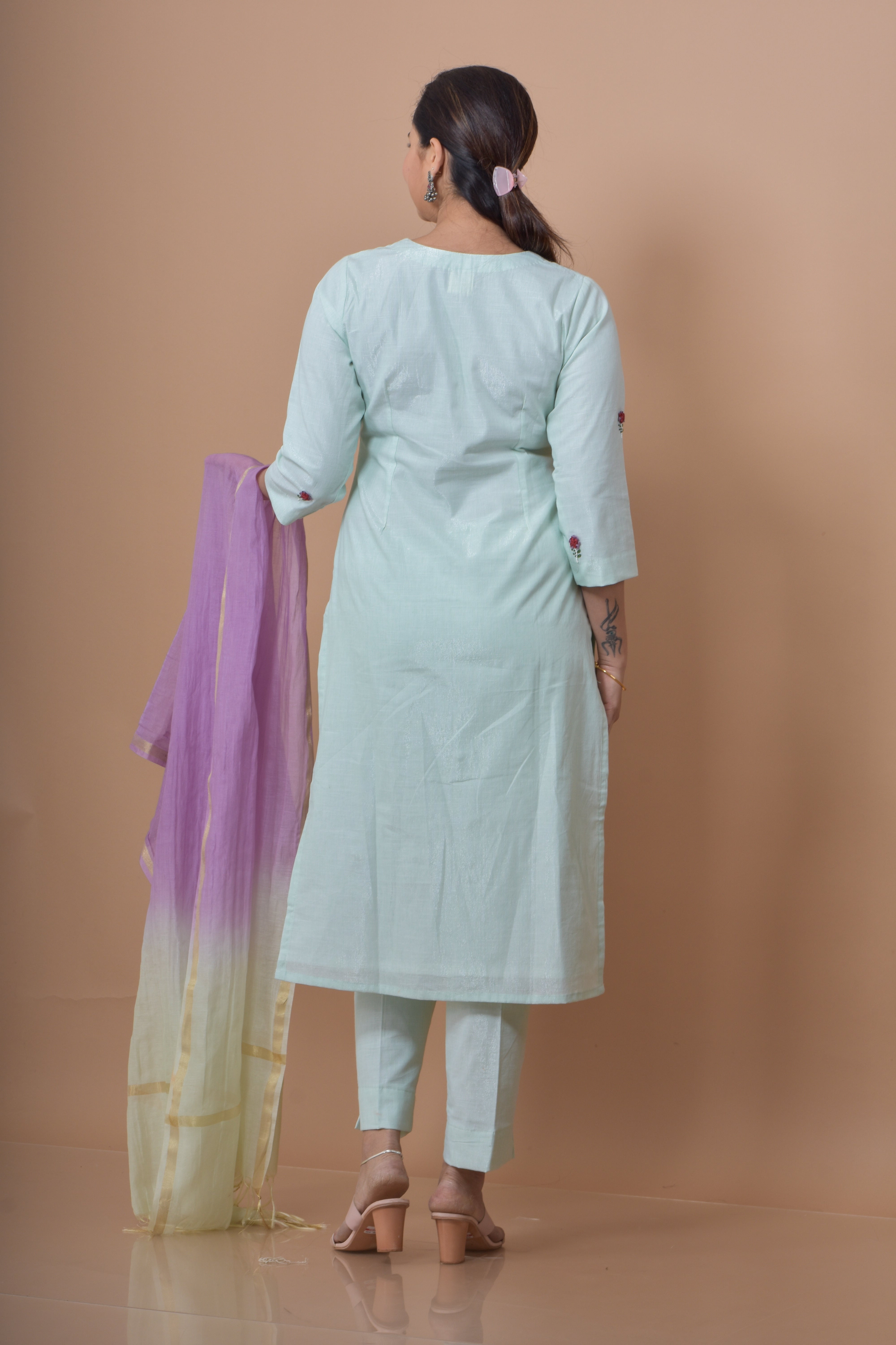 Challa Wala Embroidered Kurta Pant Set- Pista