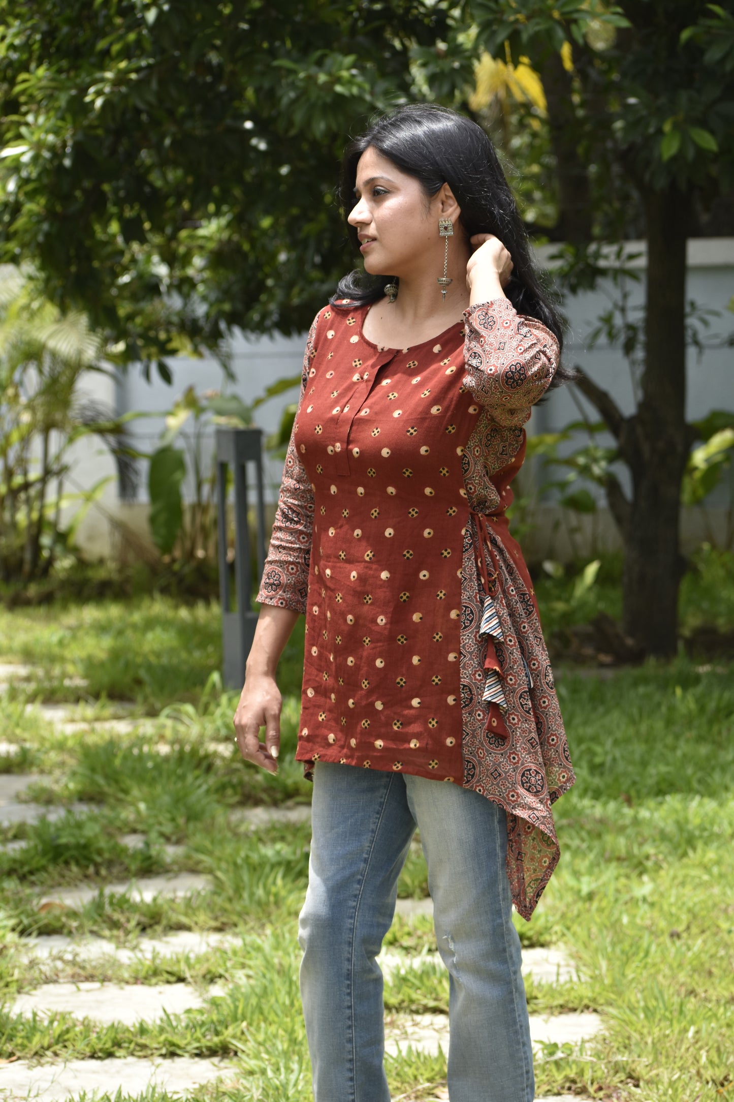 Up and Down Short Top with Side Dori