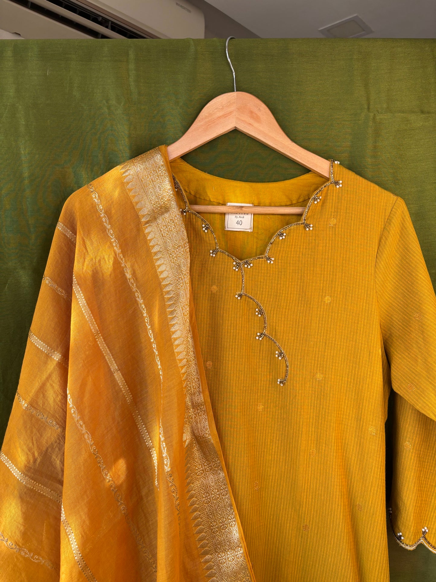 Tara Butti Kurta Pant Dupatta - Mustard yellow