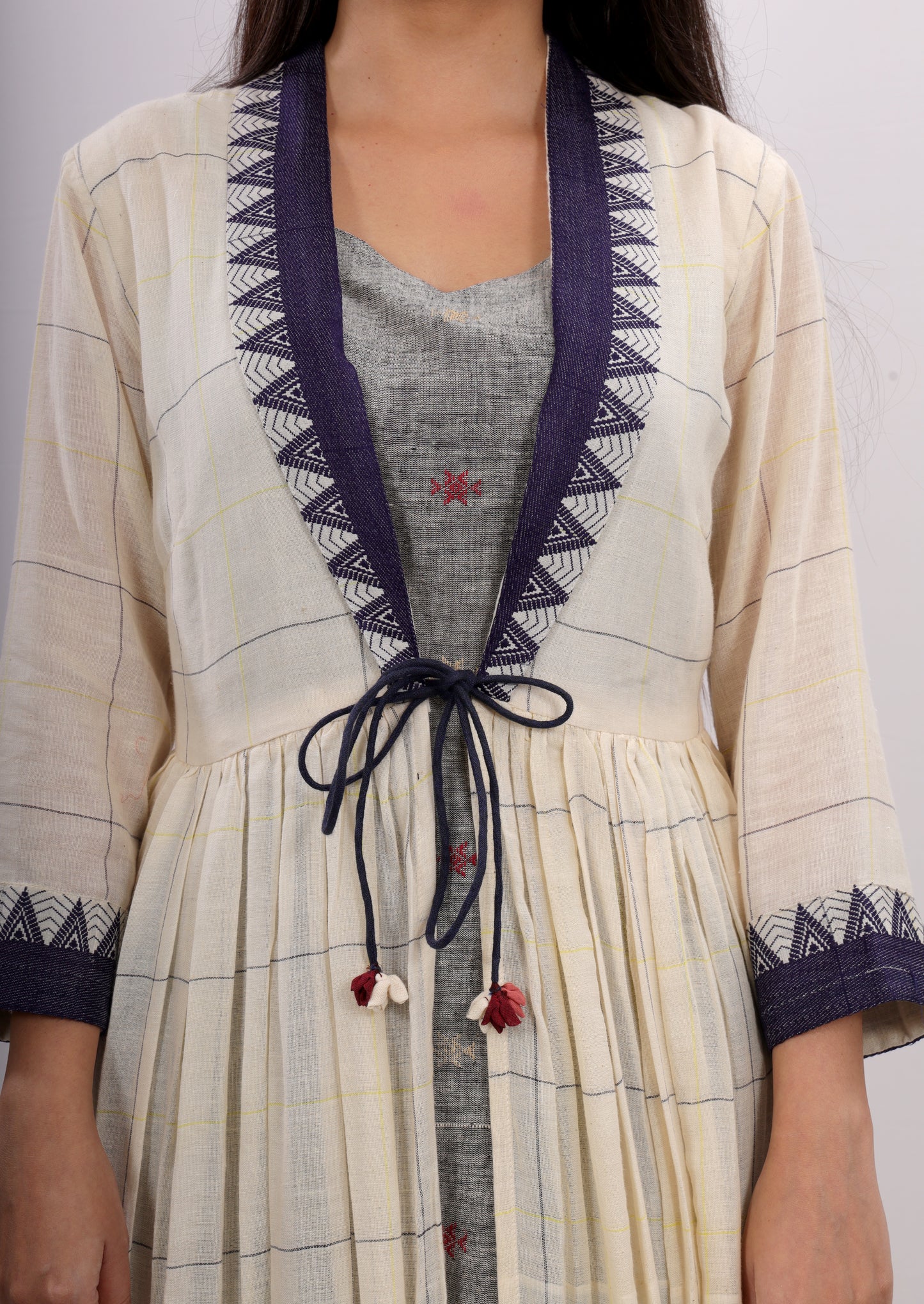 Jamdani Cape with Khadi Inner