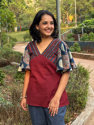 Laalrekha Cotton-Flax Top