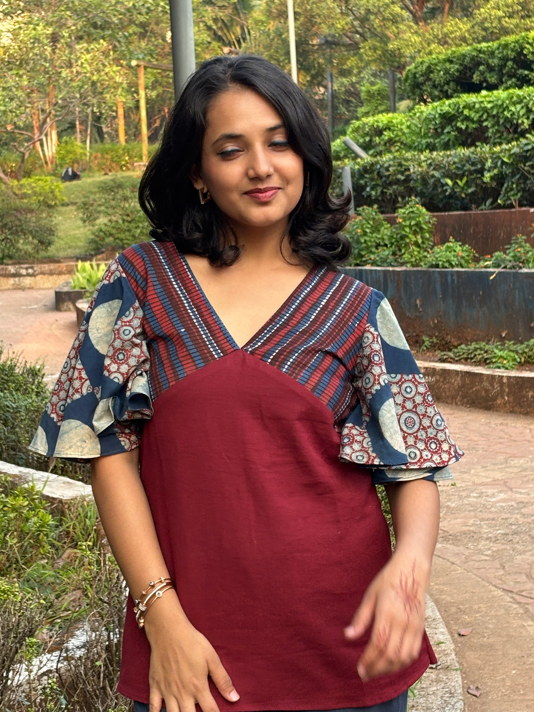 Laalrekha Cotton-Flax Top