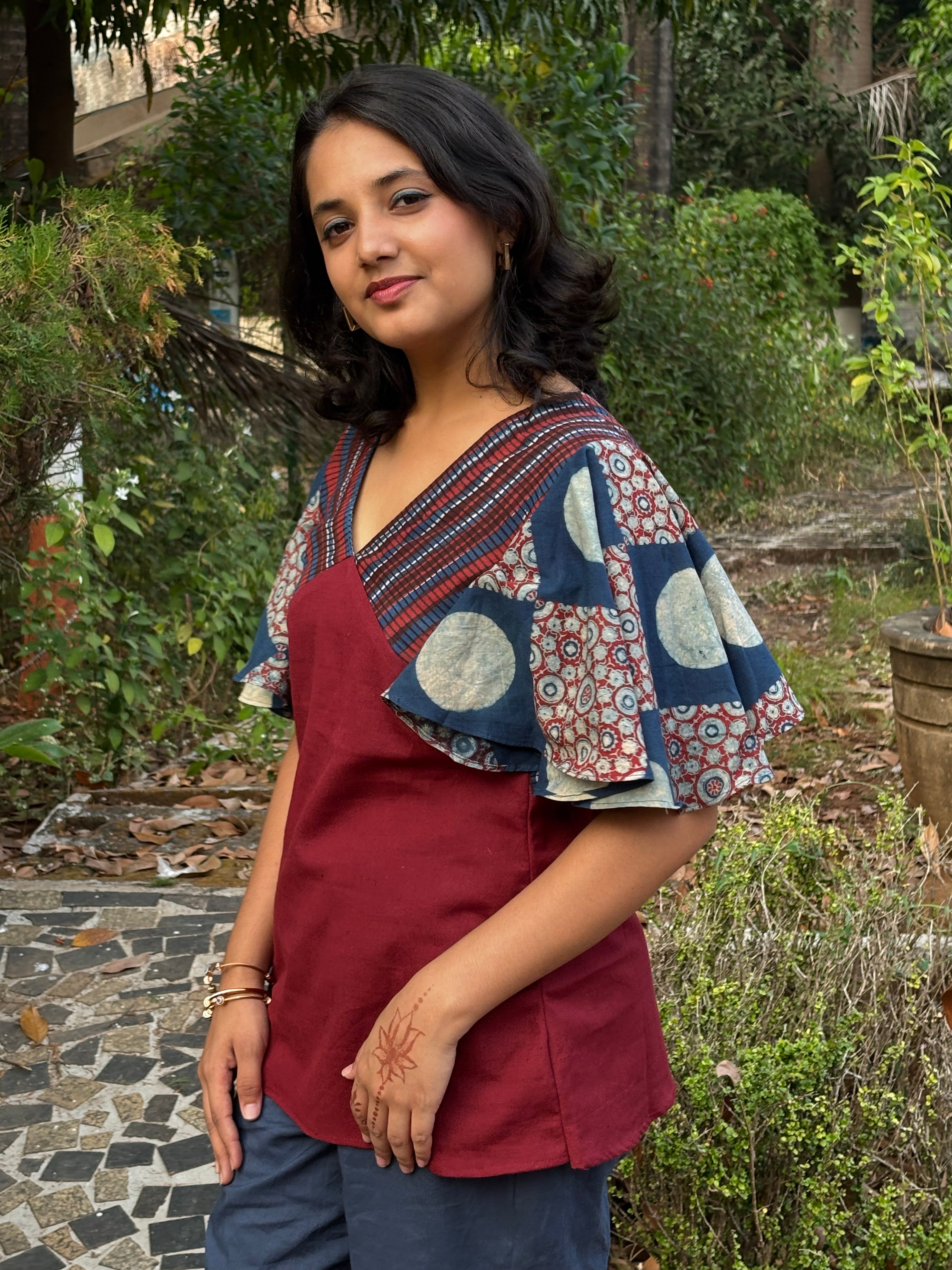 Laalrekha Cotton-Flax Top