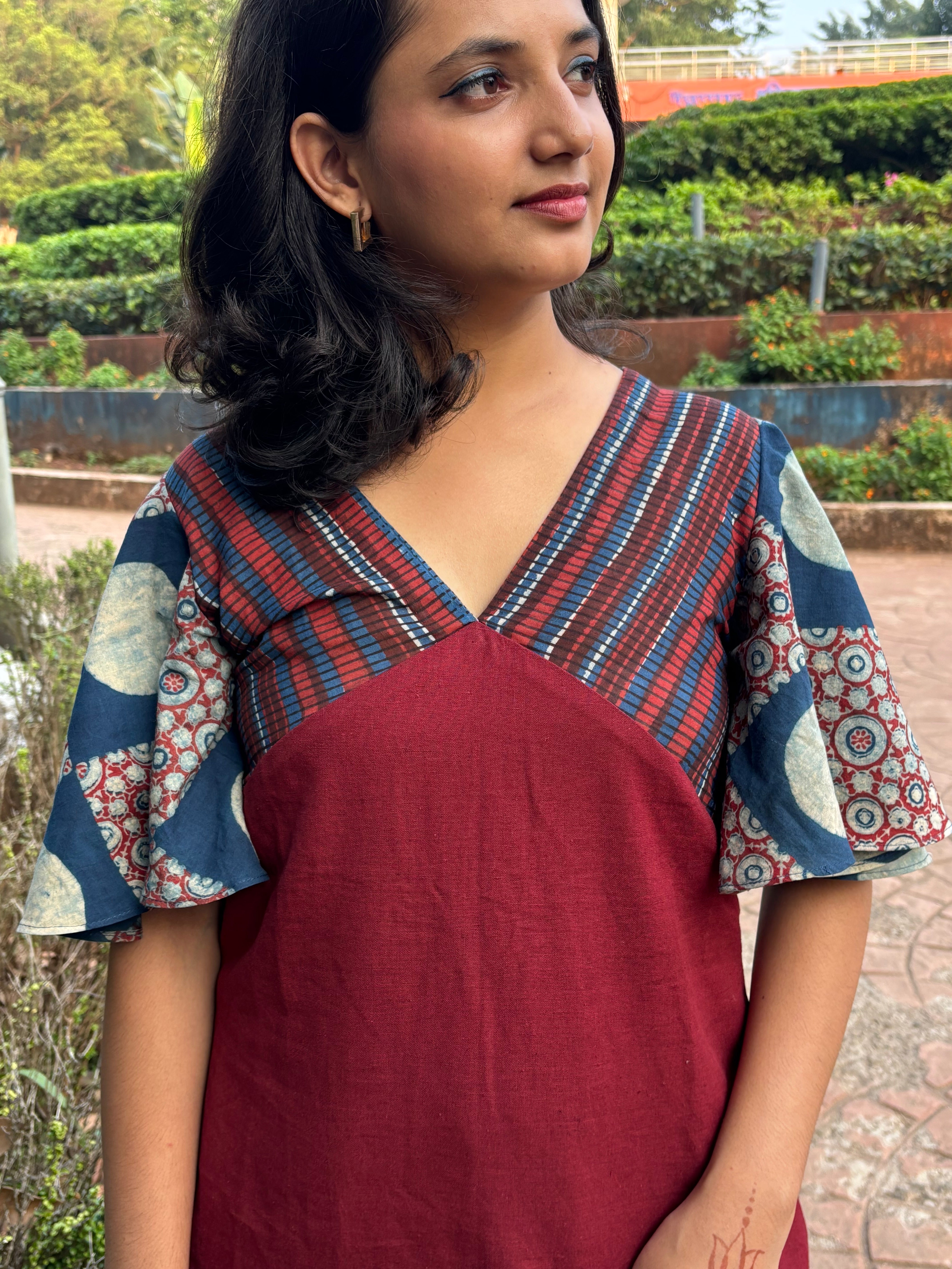 Laalrekha Cotton-Flax Top