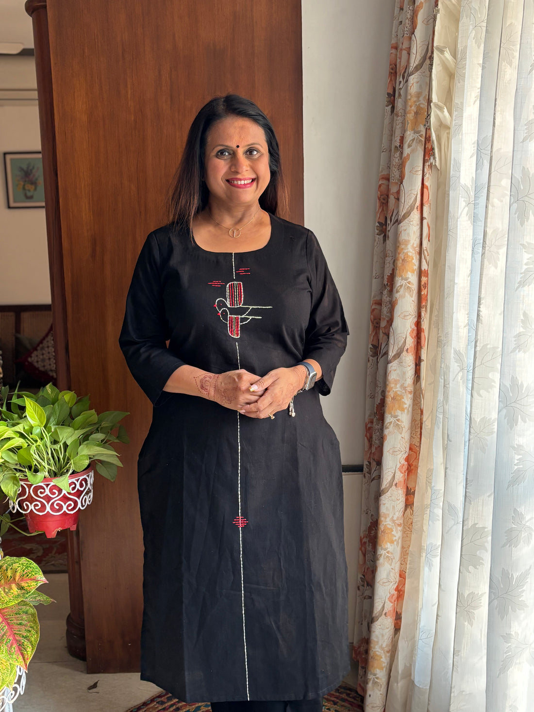 Black Hand-Embroidered Linen Cotton Kurta Pant Set