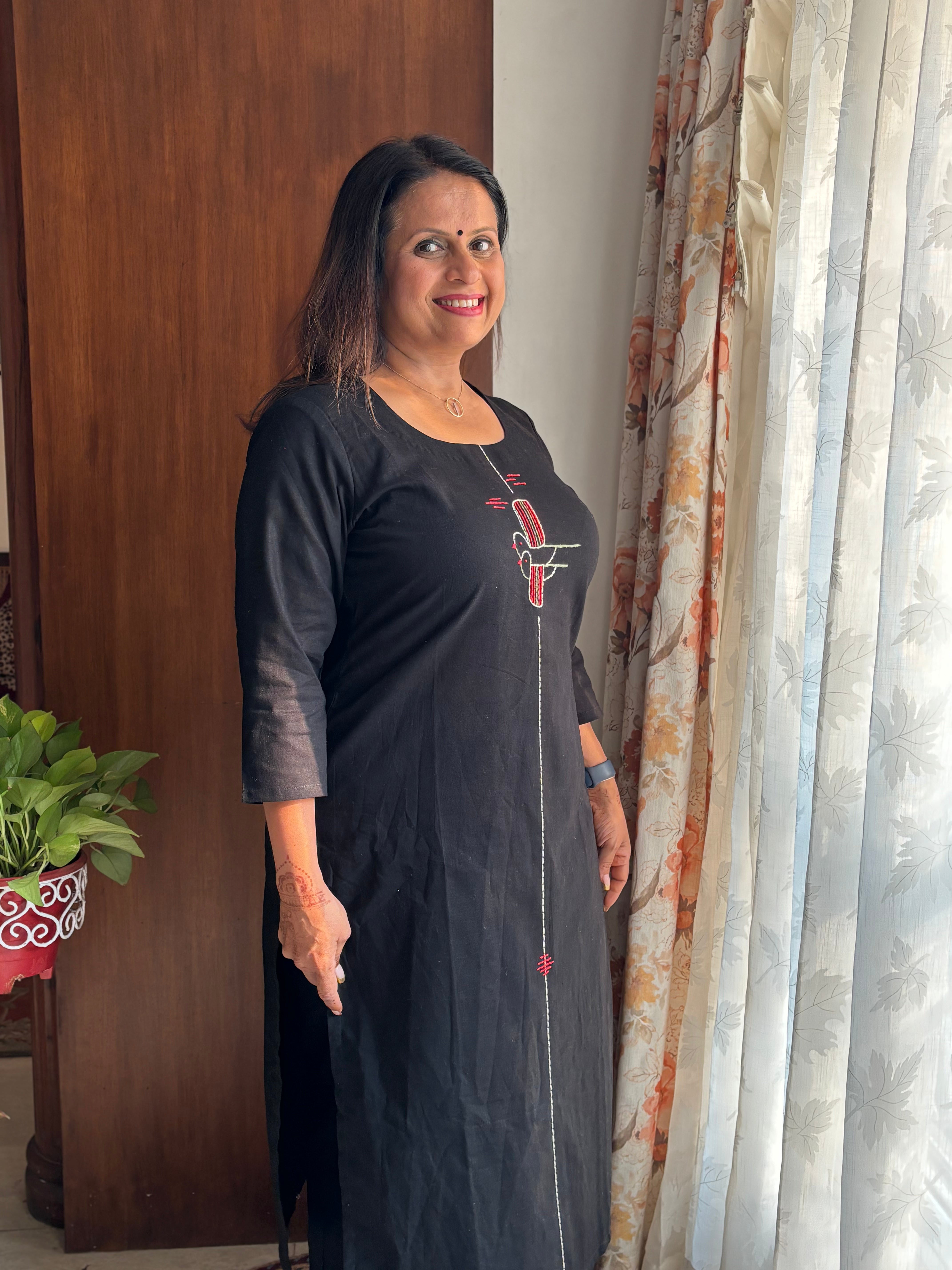 Black Hand-Embroidered Linen Cotton Kurta Pant Set