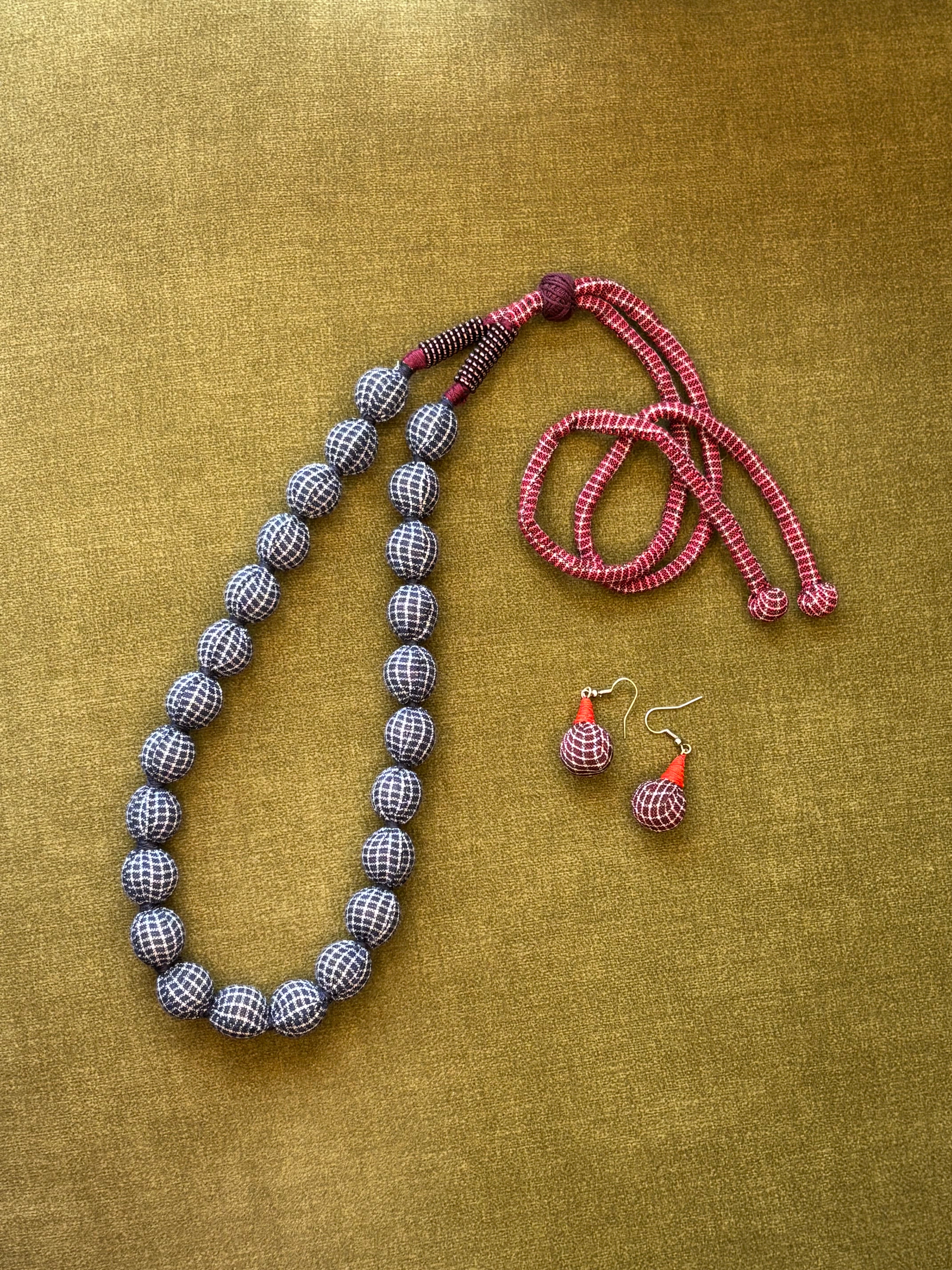 Kunbi Classic Blue Bead Necklace