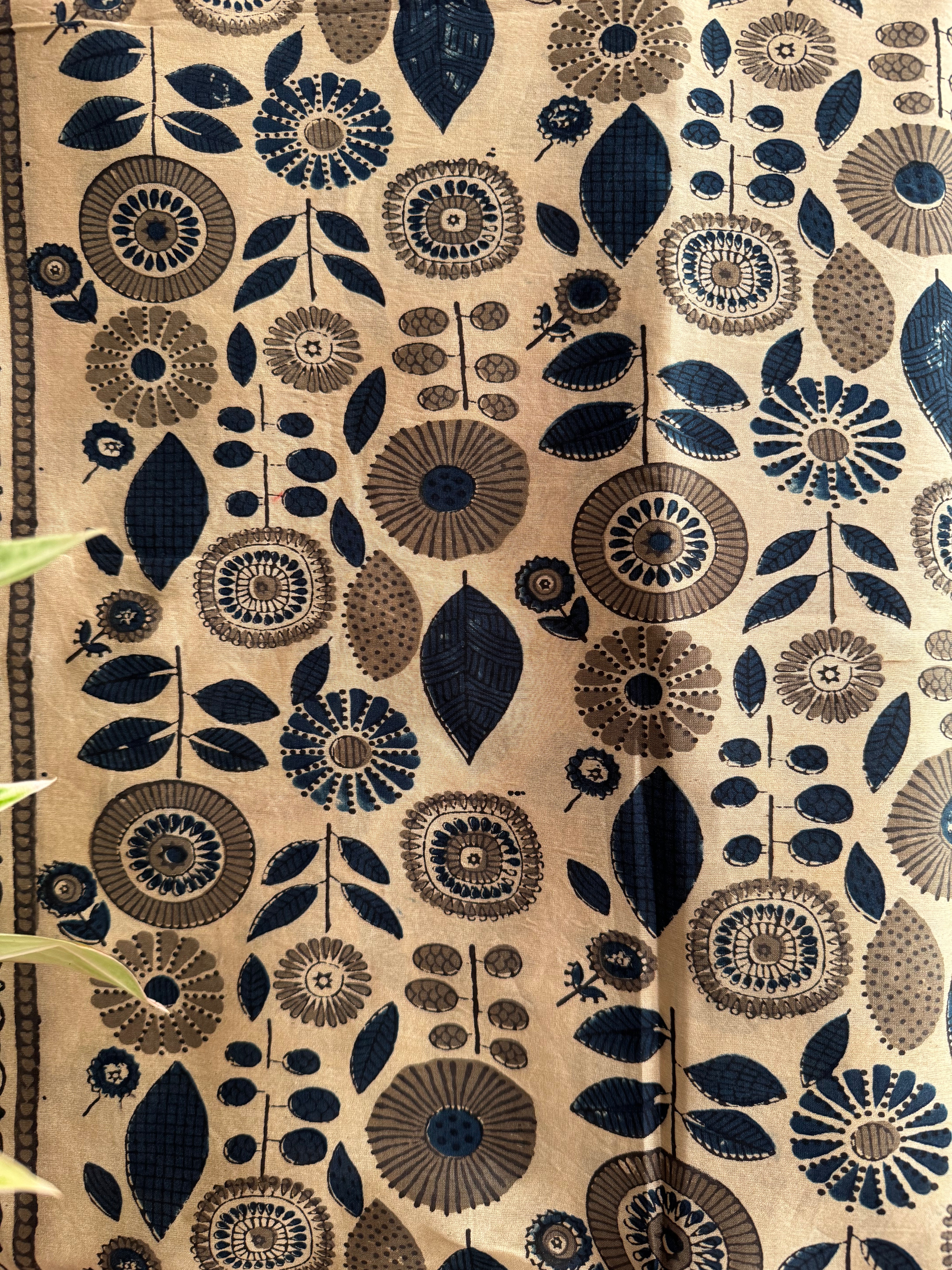 Offwhite Indigo Ajrakh  floral Chanderi Stole